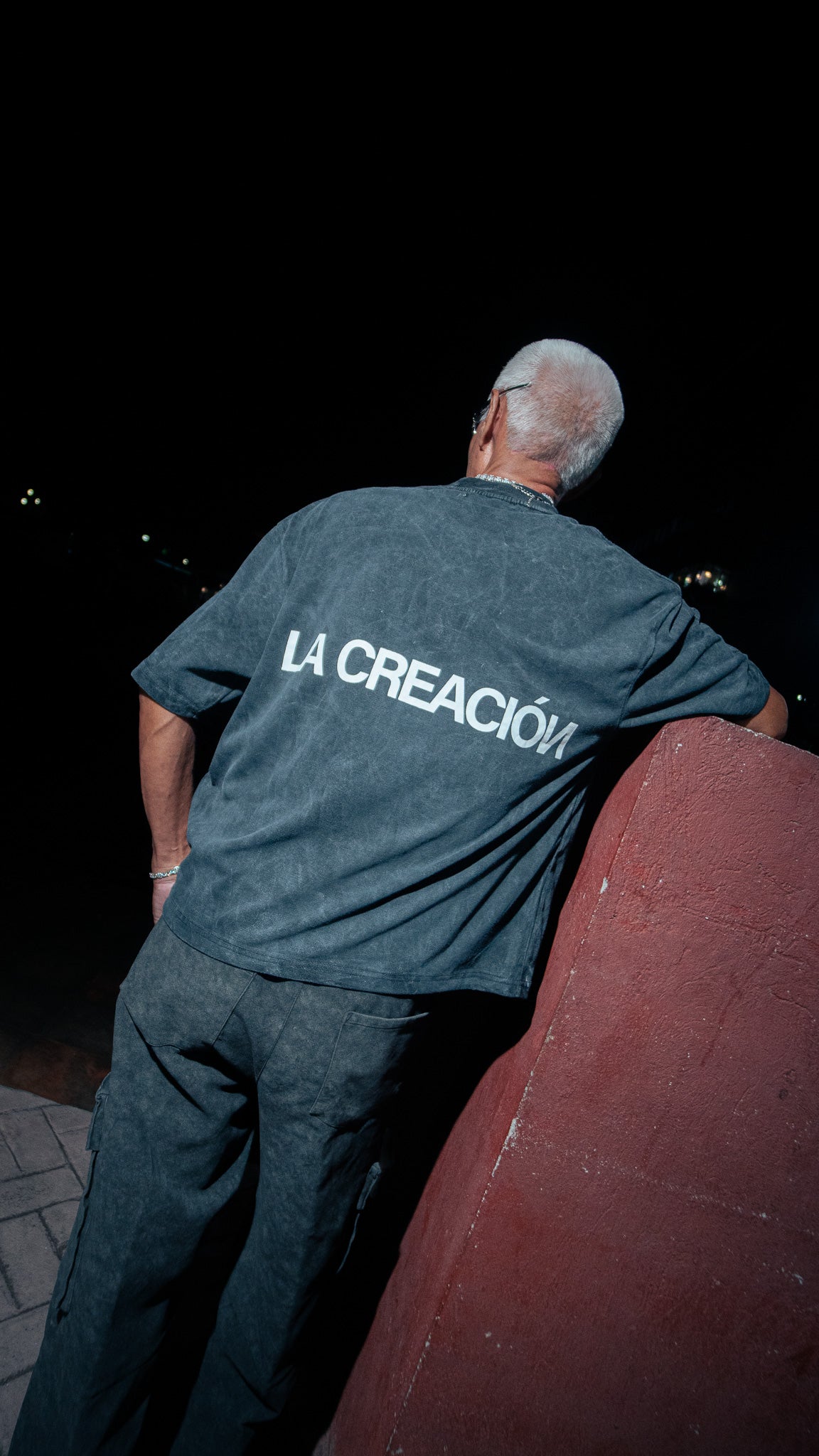 Signature Tee in Acid Wash
