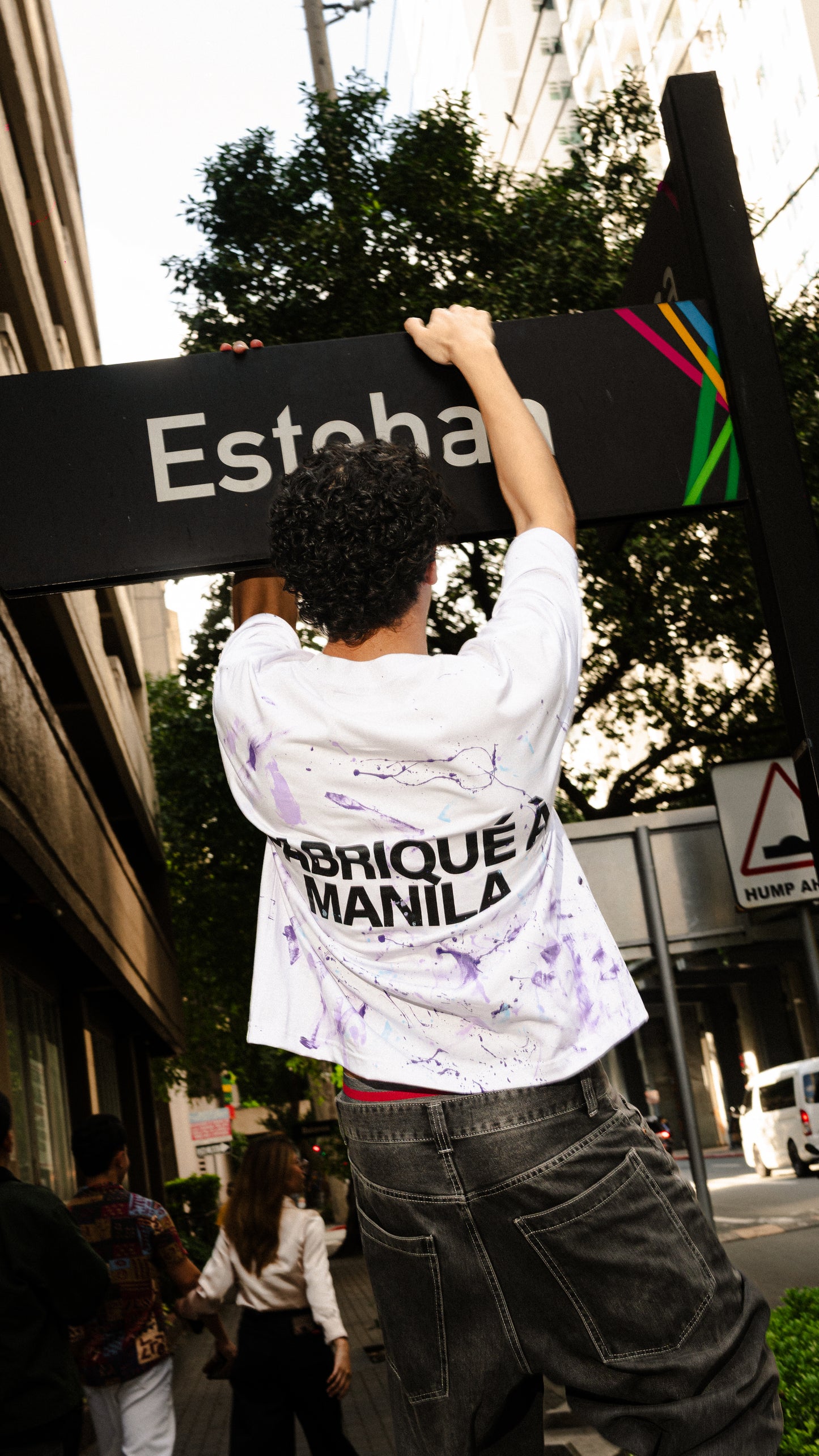 Artefact 004: La Peinture – White